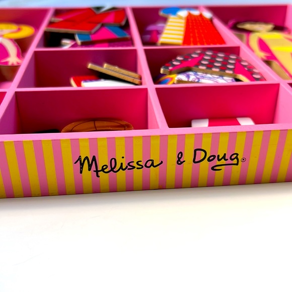 Melissa and Doug Abby & Emma Magnetic Dress-Up Set - Picture 12 of 16